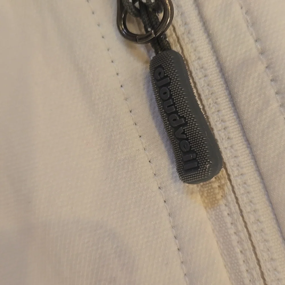 Cloudveil Jackson Hole, Wyoming Creamy White Windbreaker - Picture 3 of 15